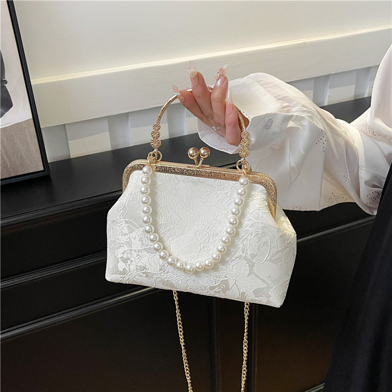 Wallet Chain Bag - ヴィンテージクラシックレースバッグパールイブニングバッグウェディングシェルロックバッグ女性ショルダークロスボディバッグチェーン女性のハンドバッグ財布