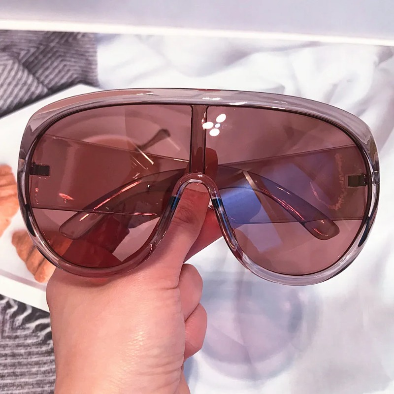 Y2kワンピースオーバーサイズシールドサングラス 女性用 新 - Sunglasses Oversized Square のレビューと価格