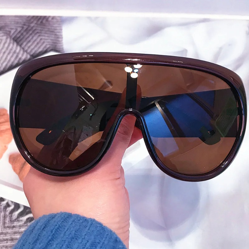Y2kワンピースオーバーサイズシールドサングラス 女性用 新 - Sunglasses Oversized Square のレビューと価格