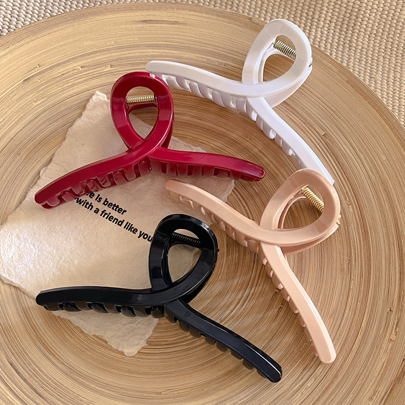 4個入り 大型クロス型 ソフトシリコンヘアクリップ 女性用  - Hair Claw Clip Set のレビューと価格