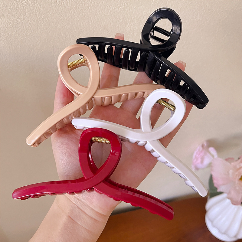 4個入り 大型クロス型 ソフトシリコンヘアクリップ 女性用  - Hair Claw Clip Set のレビューと価格