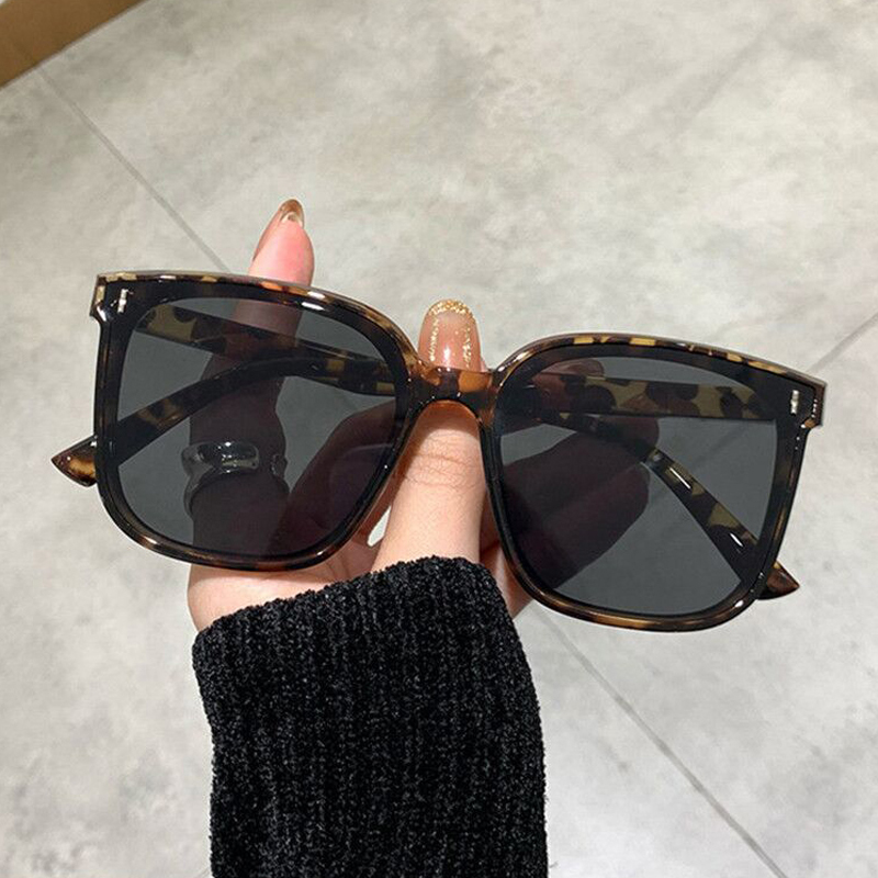 ヴィンテージスクエアサングラス女性特大サングラス男性レトロブ - Sunglasses Oversized Square のレビューと価格