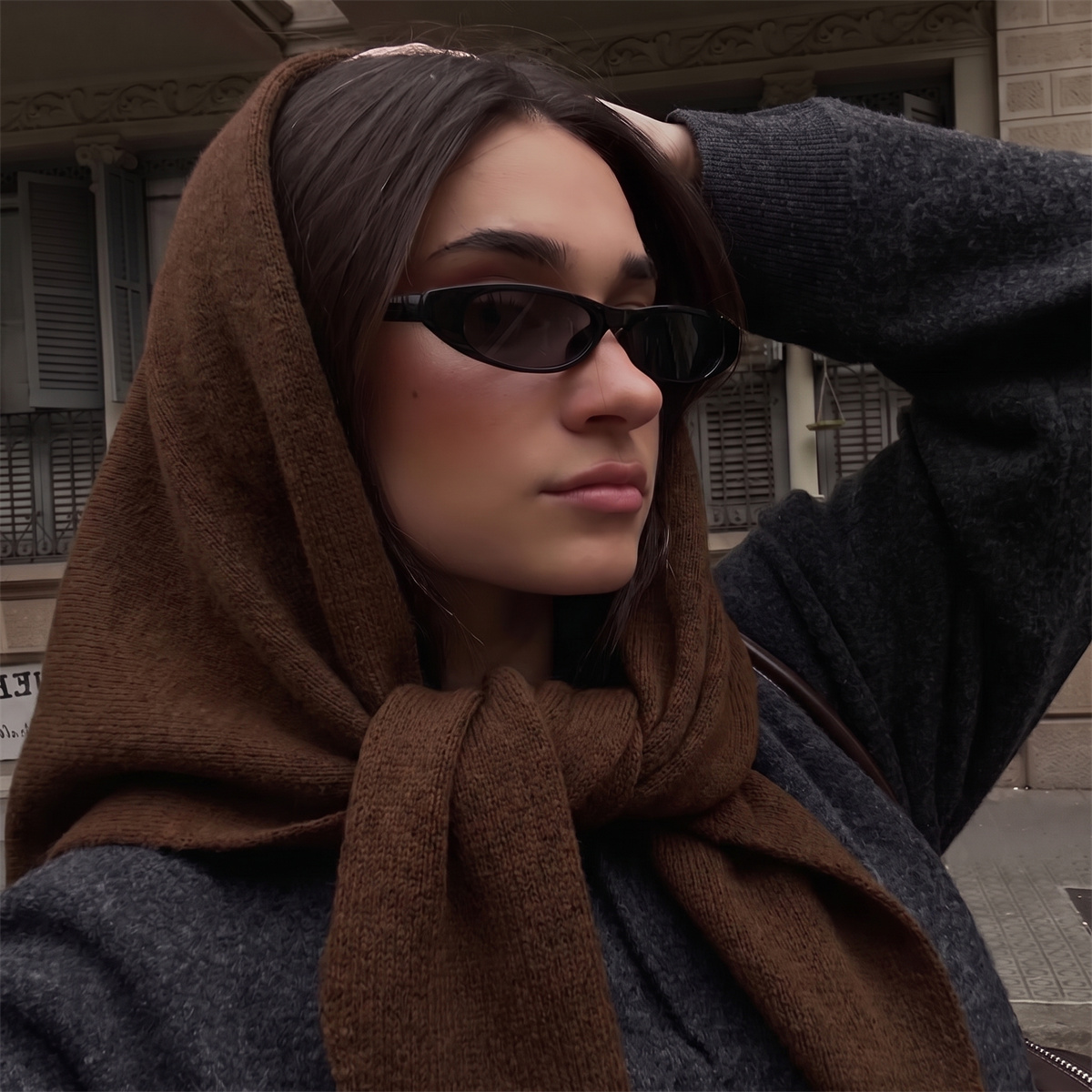 暖かいニット三角形ラップショール、女性用シンプル無地ネックス - Women'S Winter Accessories Set のレビューと価格