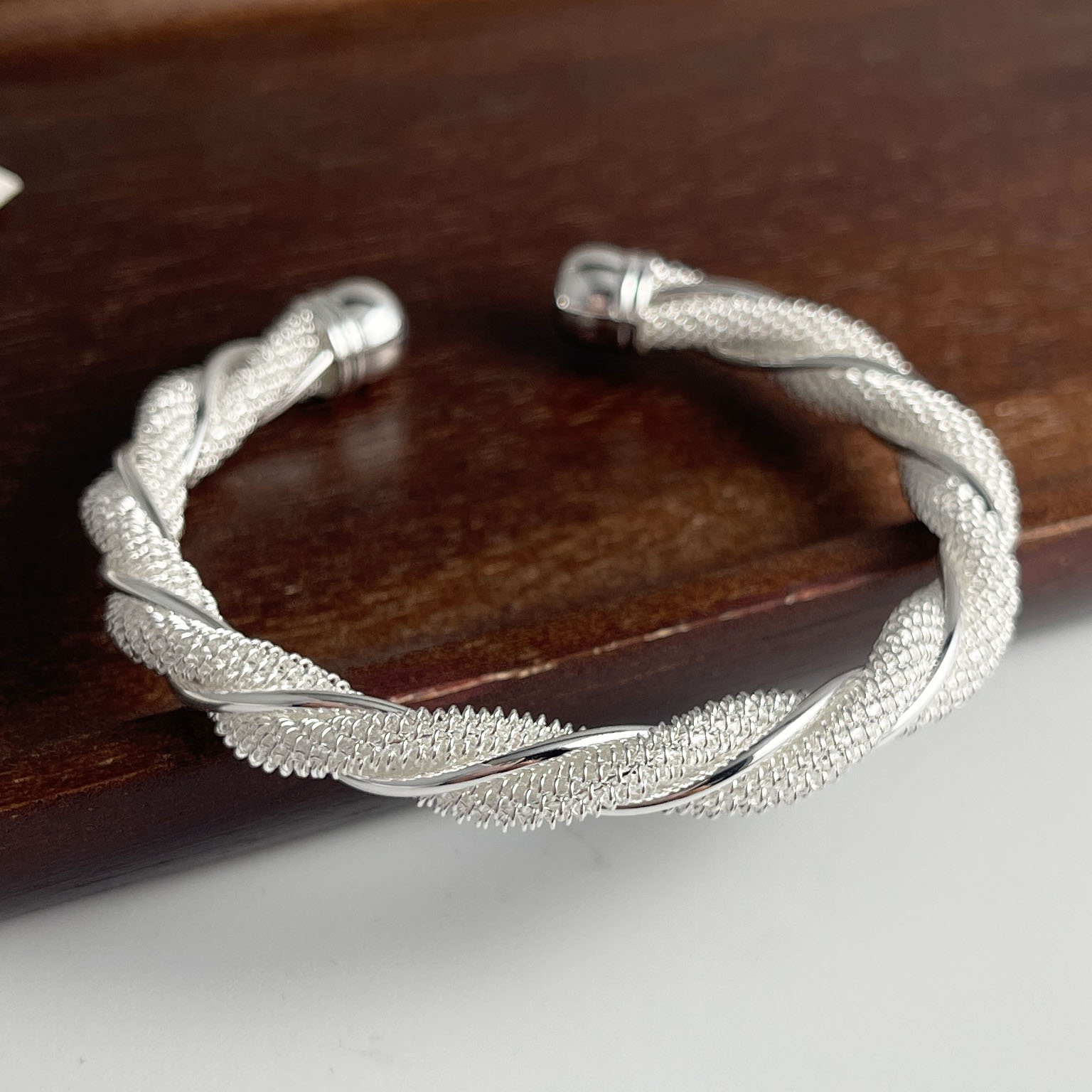 100% ソリッド 925 スターリングシルバーレトロブレス - Resin Bangle Bracelet のレビューと価格