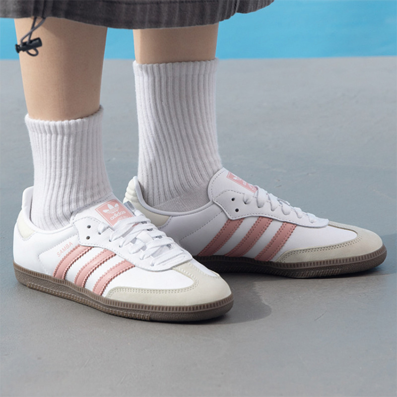 アディダス正規品 SAMBA OG レディース レトロでスタ - Women'S Accessories Adidas のレビューと価格