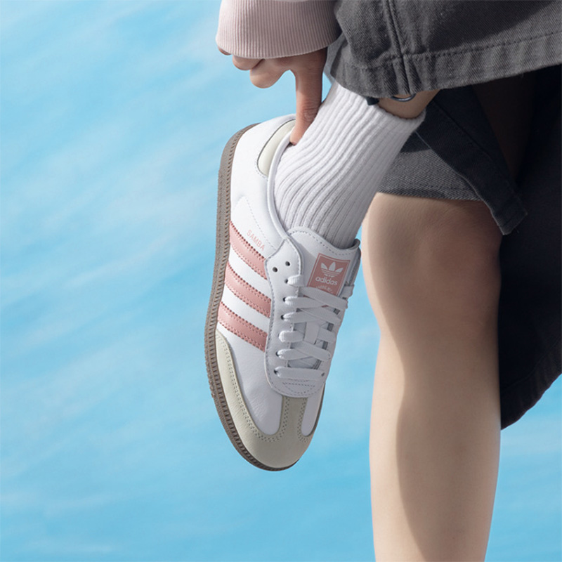 アディダス正規品 SAMBA OG レディース レトロでスタ - Women'S Accessories Adidas のレビューと価格